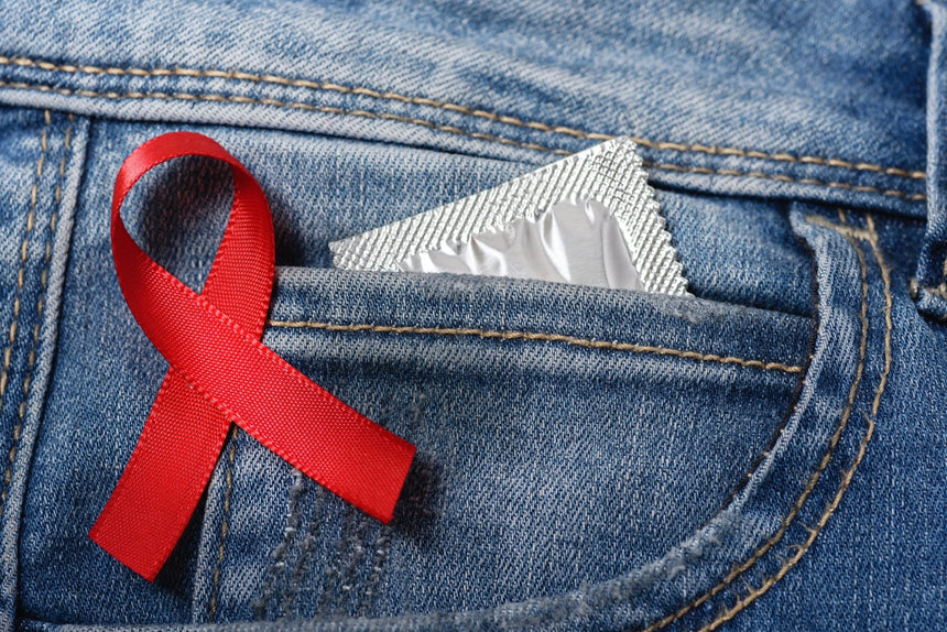 AIDS e HIV: prevenzione, sintomi, test e terapie